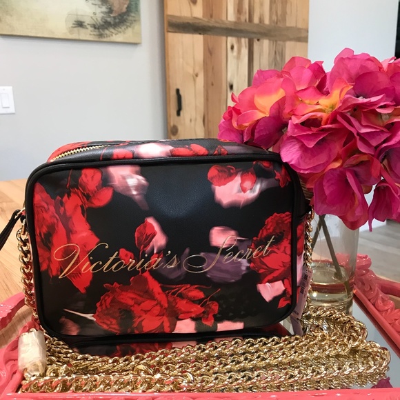 Victoria's Secret Handbags - SOLD⬇️Victoria’s Secret Rose Crossbody-NWT